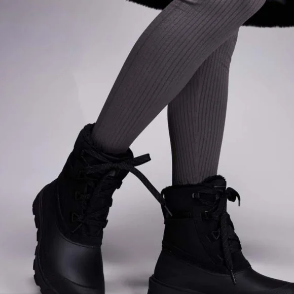 Size 9 - 🆕️ The North Face Women's Shellista V Shorty Waterproof Boots - Picture 10 of 13